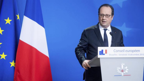 El presidente francés, François Hollande, da una rueda de prensa al finalizar la segunda jornada de la Cumbre de los Jefes de Estado y de Gobierno de la Unión Europea. EFE/Stephanie Lecocq El presidente francés, François Hollande, da una rueda de prensa al finalizar la segunda jornada de la Cumbre de los Jefes de Estado y de Gobierno de la Unión Europea. EFE/Stephanie Lecocq