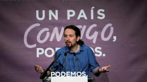 El secretario general de Podemos y candidato a la Presidencia del Gobierno, Pablo Iglesias, durante la rueda de prensa que ofreció este lunes. /EFE El secretario general de Podemos y candidato a la Presidencia del Gobierno, Pablo Iglesias, durante la rueda de prensa que ofreció este lunes. /EFE