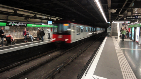 Estación de Paral·lel del Metro de Barcelona. Estación de Paral·lel del Metro de Barcelona.