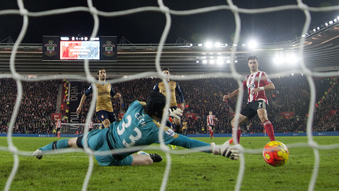 Shane Long marca el segundo tanto del Southampton en el partido de este sábado. Alan Walter, REUTERS Shane Long marca el segundo tanto del Southampton en el partido de este sábado. Alan Walter, REUTERS