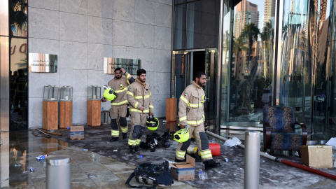 Las llamas se fueron extinguiendo poco a poco y las autoridades confirmaron que no había que lamentar víctimas mortales.- REUTERS