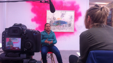 Mayerlis Angarita, durante el rodaje del documental 'Mujeres al frente, la ley de los más fuertes'. Mayerlis Angarita, durante el rodaje del documental 'Mujeres al frente, la ley de los más fuertes'.