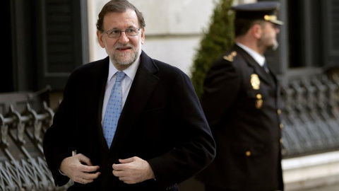 El presidente del Gobierno en funciones, Mariano Rajoy, a su llegada hoy al Congreso para asistir a la constitución de las nuevas Cortes Generales.- EFE
