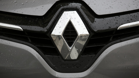 Logotipo de Renault en uno de sus vehículos.-REUTERS Logotipo de Renault en uno de sus vehículos.-REUTERS