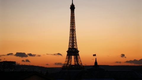 Atardecer en París, Francia. REUTERS/Charles Platiau
