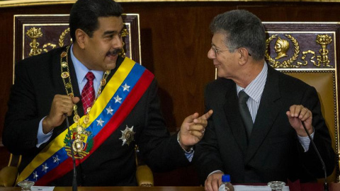 Nicolás Maduro con el presidente de la Asamblea Nacional Henry Ramos Allup. - EFE Nicolás Maduro con el presidente de la Asamblea Nacional Henry Ramos Allup. - EFE