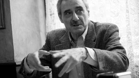 Ángel Cappa, en un momento de la entrevista. REPORTAJE FOTOGRÁFICO: CHRISTIAN GONZÁLEZ Ángel Cappa, en un momento de la entrevista. REPORTAJE FOTOGRÁFICO: CHRISTIAN GONZÁLEZ