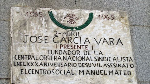 Lapida conmemorativa de José García Vara, el primer sindicalista “azul” (1965) Lapida conmemorativa de José García Vara, el primer sindicalista “azul” (1965)