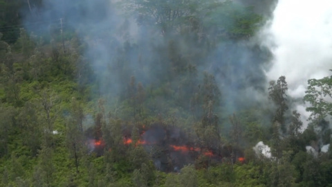 El volcán Kilauea lanza un nuevo flujo de roca fundida El volcán Kilauea lanza un nuevo flujo de roca fundida