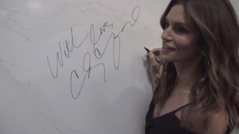 Cindy Crawford espectacular en el evento de 'Cosetino' Cindy Crawford espectacular en el evento de 'Cosetino'