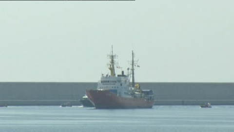 Desembarcan los primeros migrantes del 'Aquarius' Desembarcan los primeros migrantes del 'Aquarius'