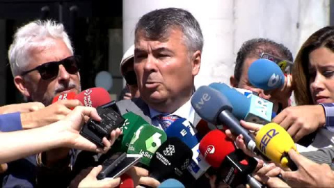 El abogado de 'La Manada' dice que sólo cabe la puesta en libertad de sus clientes El abogado de 'La Manada' dice que sólo cabe la puesta en libertad de sus clientes