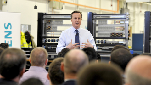 Britain's Prime Minister David Cameron speaks to factory staff at the Siemens plant in Chippenham, southern England, February 2, 2016. European Council President Donald Tusk presented on Tuesday proposals for keeping Britain in the European Britain's Prime Minister David Cameron speaks to factory staff at the Siemens plant in Chippenham, southern England, February 2, 2016. European Council President Donald Tusk presented on Tuesday proposals for keeping Britain in the European