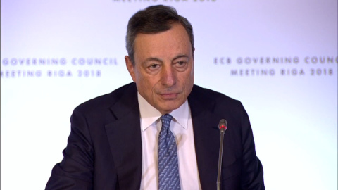 Draghi (BCE) dice que el euro es fuerte e irreversible Draghi (BCE) dice que el euro es fuerte e irreversible