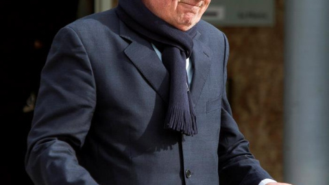 El exgerente del Instituto Balear de Turismo (Ibatur), Juan Carlos Alía, uno de los acusados que ha declarado hoy, a su salida de la Escuela Balear de la Administración Pública (EBAP), tras la tercera jornada del juicio del caso Nóos. La Au