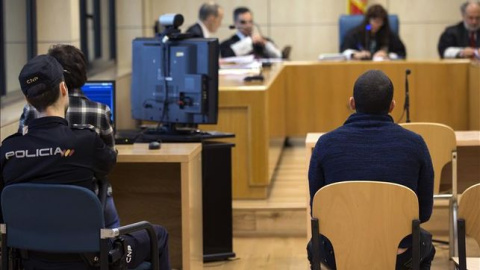 El joven presta declaración ante la Audiencia Nacional. EFE El joven presta declaración ante la Audiencia Nacional. EFE