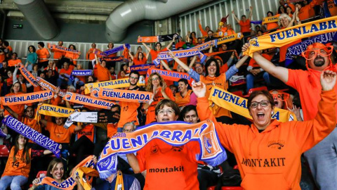 La afición del Montakit Fuenlabrada en Zaragoza.- ACB La afición del Montakit Fuenlabrada en Zaragoza.- ACB