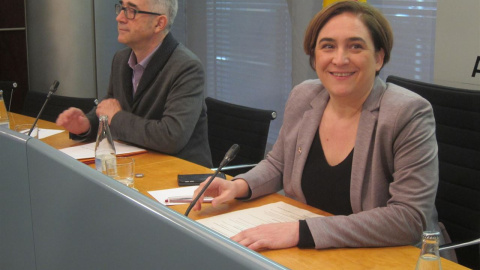 La alcaldesa de Barcelona, Ada Colau, y el concejal de Vivienda, Josep Maria Montaner. E.P. La alcaldesa de Barcelona, Ada Colau, y el concejal de Vivienda, Josep Maria Montaner. E.P.
