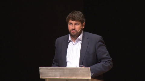 López Miras exige la llegada del AVE a Murcia López Miras exige la llegada del AVE a Murcia
