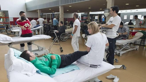 Pacientes en un centro de rehabilitación Pacientes en un centro de rehabilitación