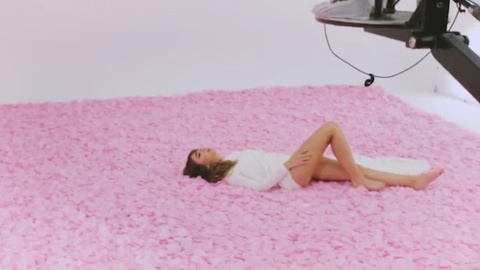 Aitana da un pequeño adelanto del videoclip de 'Teléfono' Aitana da un pequeño adelanto del videoclip de 'Teléfono'