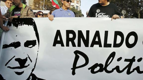 Miles de personas piden en San Sebastián la libertad de Otegi el pasado mes de octubre. EFE Miles de personas piden en San Sebastián la libertad de Otegi el pasado mes de octubre. EFE