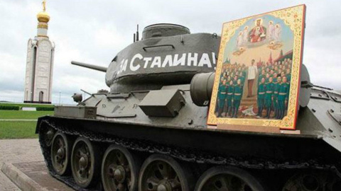 La imagen religiosa que representa a Stalin y sus generales.