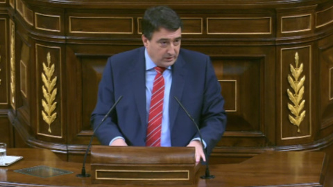 Aitor Esteban (PNV) durante su discurso ante el Congreso de los Diputados. Aitor Esteban (PNV) durante su discurso ante el Congreso de los Diputados.