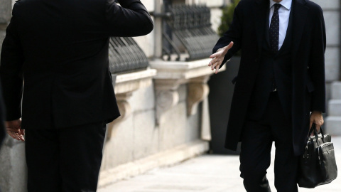 El presidente del Gobierno en funciones, Mariano Rajoy, llega al Congreso de los Diputados. EFE/JuanJo Martín El presidente del Gobierno en funciones, Mariano Rajoy, llega al Congreso de los Diputados. EFE/JuanJo Martín