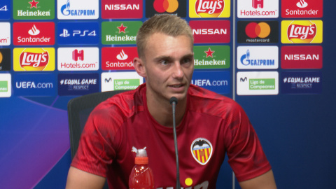 Cillessen: "El Ajax no es fácil pero todo es posible en Champions" Cillessen: "El Ajax no es fácil pero todo es posible en Champions"