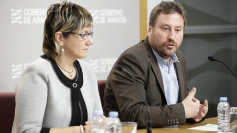 La directora general de Vivienda, Mayte Andreu, y el consejero de Vertebración del Territorio, José Luis Soro (Cha), impulsan las medidas de vivienda del decreto de emergencia de Aragón./Aragonhoy.net La directora general de Vivienda, Mayte Andreu, y el consejero de Vertebración del Territorio, José Luis Soro (Cha), impulsan las medidas de vivienda del decreto de emergencia de Aragón./Aragonhoy.net