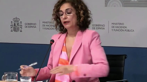 Montero dice que está "en condiciones" de bajar el déficit al 5% este año Montero dice que está "en condiciones" de bajar el déficit al 5% este año