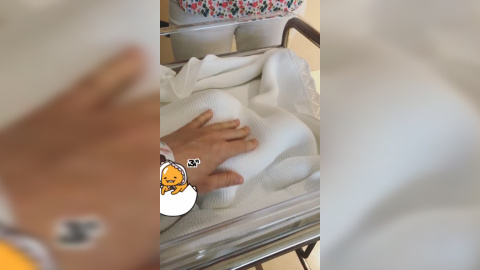 Adriana Abenia comparte el primer vídeo de Luna Adriana Abenia comparte el primer vídeo de Luna