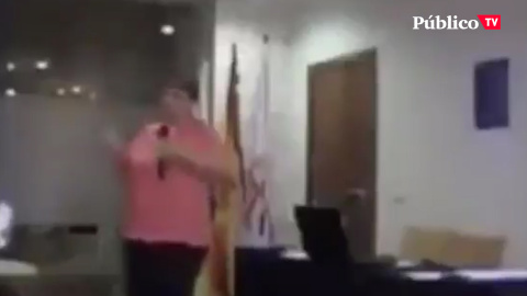 Una profesora adoctrina en contra del matrimonio igualitario Una profesora adoctrina en contra del matrimonio igualitario