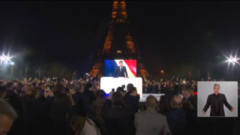 Macron se queda en el Elíseo Macron se queda en el Elíseo