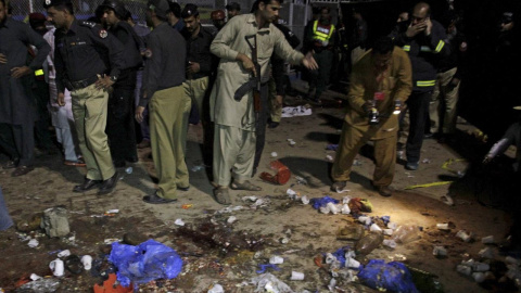 Un terrorista suicida mató al menos a 72 personas, la mayoría mujeres y niños, en un parque público en la ciudad pakistaní de Lahore.- REUTERS Un terrorista suicida mató al menos a 72 personas, la mayoría mujeres y niños, en un parque público en la ciudad pakistaní de Lahore.- REUTERS