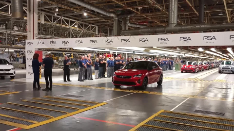 El nuevo Opel Corsa en la fabrica de Zaragoza El nuevo Opel Corsa en la fabrica de Zaragoza