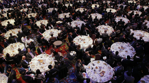 Los miembros del Club Económico de Nueva York atienden a la intervención de la presidenta de la Reserva Federal, Janet Yellen. REUTERS/Lucas Jackson