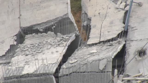 Se derrumba un puente de la A-6 que estaba en obras Se derrumba un puente de la A-6 que estaba en obras