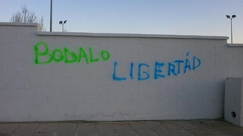 Pintadas en Jódar, Jaen, reivindican la puesta en libertad del concejal Andrés Bódalo.- e.p. Pintadas en Jódar, Jaen, reivindican la puesta en libertad del concejal Andrés Bódalo.- e.p.