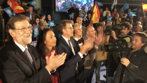 Rajoy junto a Feijóo en un acto de campaña en Galicia Rajoy junto a Feijóo en un acto de campaña en Galicia