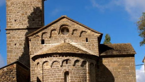 La iglesia de San Frutcuoso de Barós es un imponente templo medieval ubicado en el corazón del Pirineo.