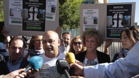 Miembros de la plataforma 'GRANADA POR SU SALUD'