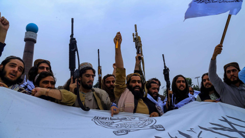 Un año del poder talibán en Afganistán: mujeres sin derechos y una grave crisis humanitaria Un año del poder talibán en Afganistán: mujeres sin derechos y una grave crisis humanitaria