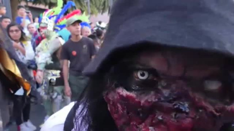Una marea de zombis conquista la capital de México Una marea de zombis conquista la capital de México