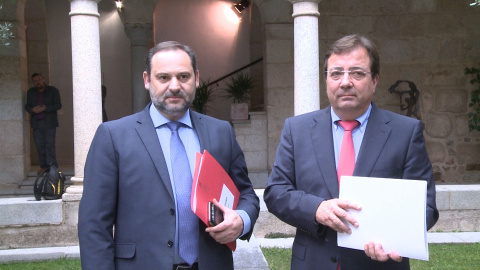 Ábalos se reúne con Vara y Pacto por Ferrocarril en Mérida Ábalos se reúne con Vara y Pacto por Ferrocarril en Mérida