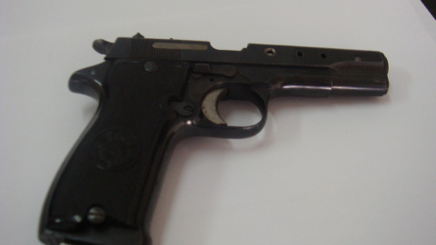 Pistola 9mm corto Pistola 9mm corto