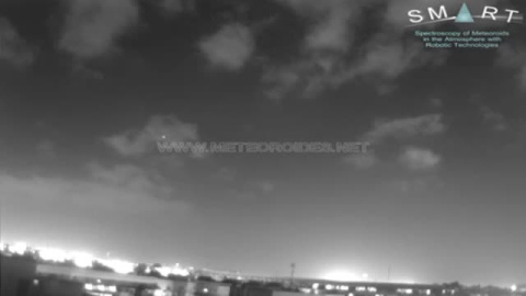 Una bola de fuego procedente de un cometa ilumina el cielo de Sevilla, Huelva y Badajoz Una bola de fuego procedente de un cometa ilumina el cielo de Sevilla, Huelva y Badajoz