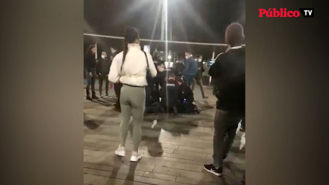 Disturbios en Bilbao tras una concentración contra las restricciones de movilidad Disturbios en Bilbao tras una concentración contra las restricciones de movilidad