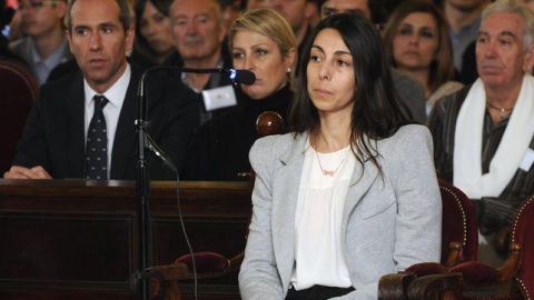 La policía local Raquel Gago, una de las tres acusadas por el crimen de la presidenta de la Diputación de León, Isabel Carrasco. EFE La policía local Raquel Gago, una de las tres acusadas por el crimen de la presidenta de la Diputación de León, Isabel Carrasco. EFE